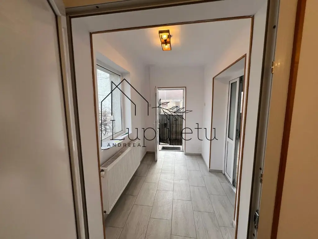 Casa Individuala de Inchiriat | 88 MPU | 2 Camere | Selimbar