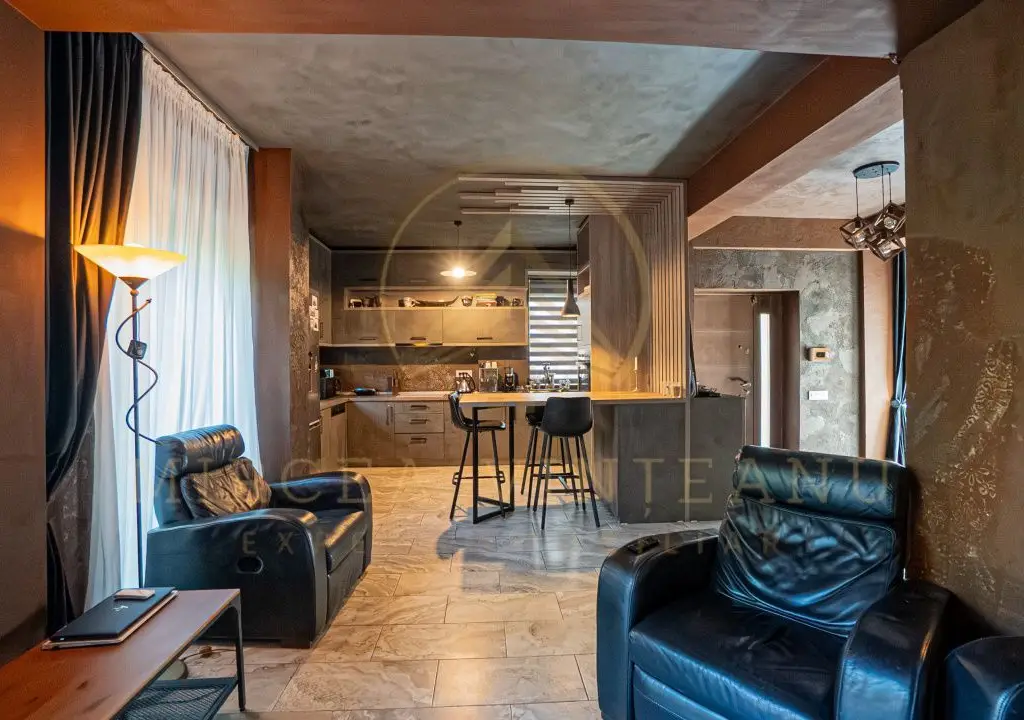Casa P+1E de vanzare in Mamaia - Tabara Navodari