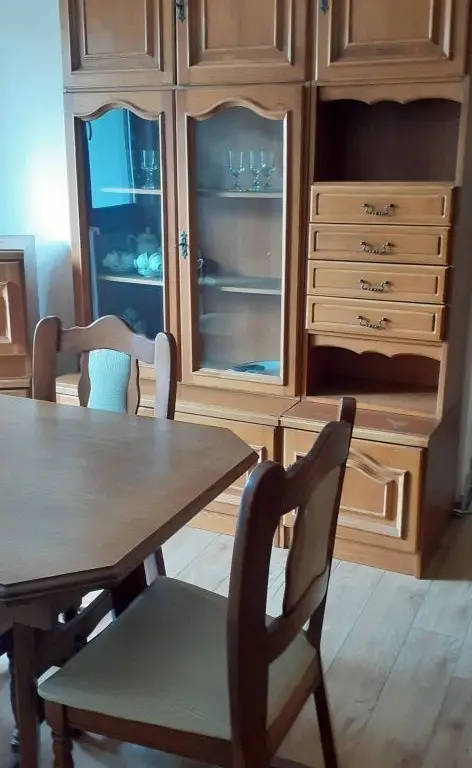 BRASADAS vinde ap 2 cam etaj 2/8 Careiului.