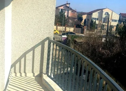 Garsonieră spațioasă luminoasă și plină de potențial în inima Piperei