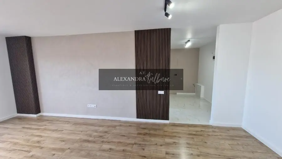 Apartament 2 camere, etaj intermediar, terasa,