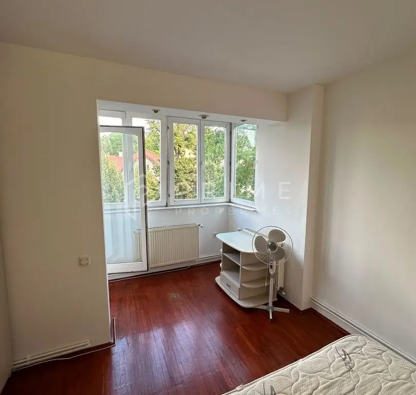 DE ÎNCHIRIAT: Apartament cu 3 camere | Cartierul Cornișa (Zona Zambara