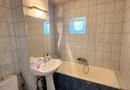 Vand apartament cu 2 camere decomandat in Calea Lipovei