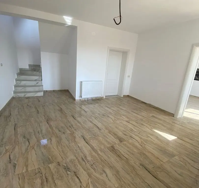 Casa P+1 de vanzare 160 MP An 2023 Predare la cheie Constanta Lumina