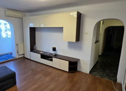 Apartament 3 camere de vânzare Crângași 75 mp bloc 1982