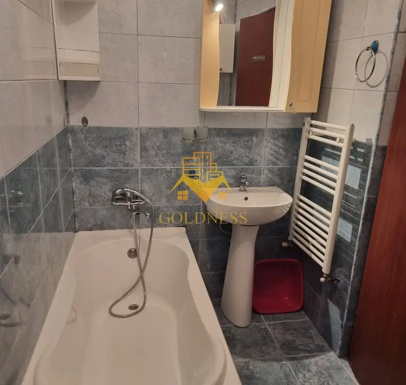 Apartament 2 camere decomandate in spate la Kaufland Manastur!