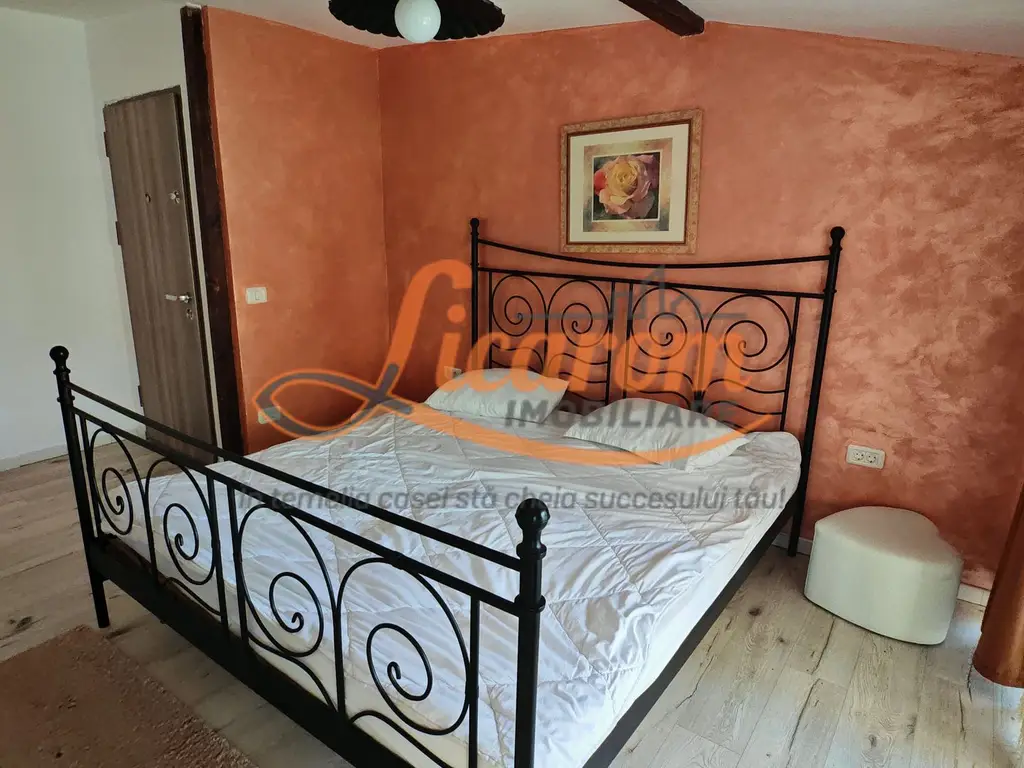 Vila 10 camere,pretabil compartimentare in 2 unitati separate,ASTRA.