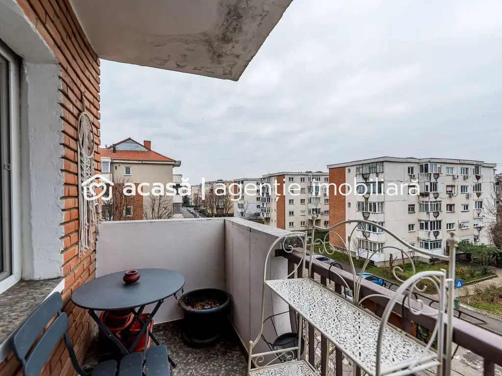 Apartament 3 camere,3 balcoane, lângă Malul Mureșului