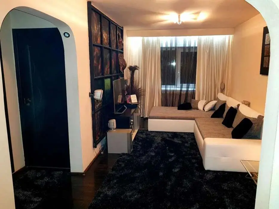 BRASADAS vinde ap. 4 cam FINISAT mobilat PARTER inalt 91mp Manastur.