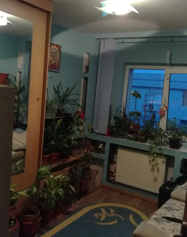 APARTAMENT 3 CAMERE, decomandat, cartier Baneasa, particular