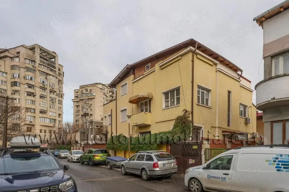 Vand vila Ultracentral! Particular!