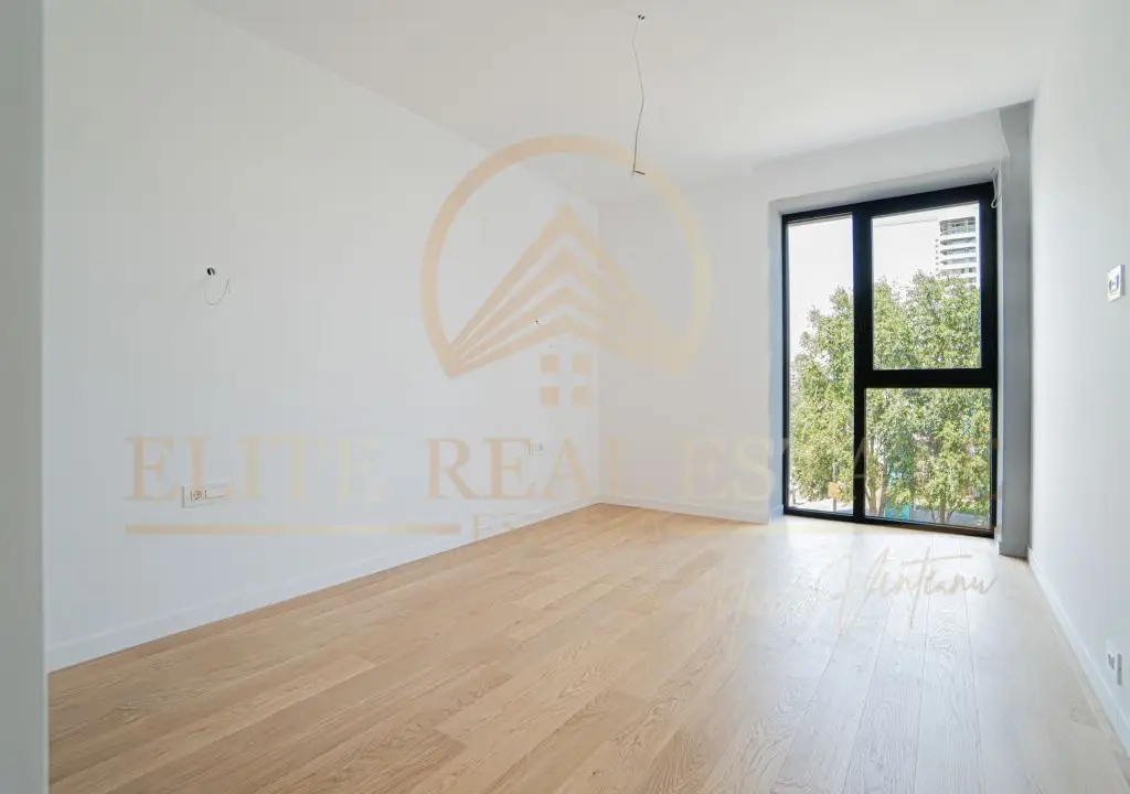 Stațiunea Mamaia - Vânzare apartament cu 2 camere, 2 bai cu vedere la mare.