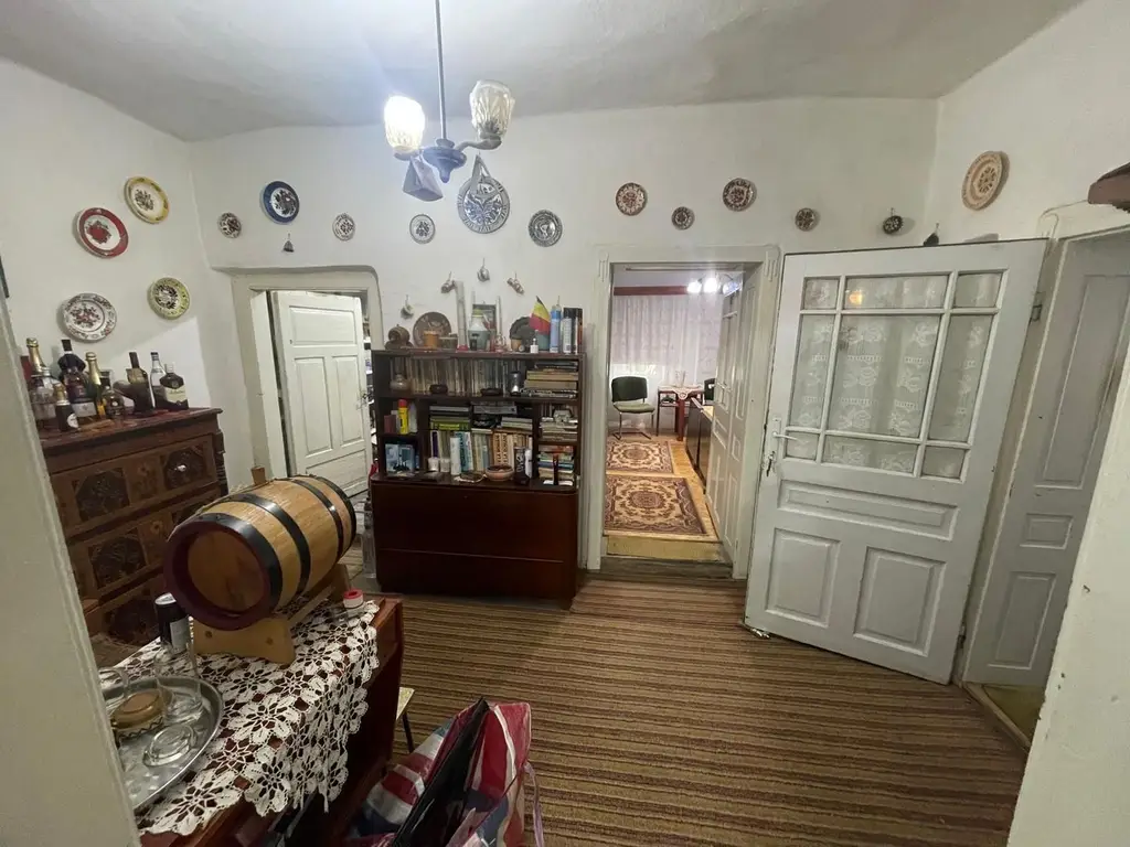 Vindem casă tradițională in sat Sabolciu,central, 4500 mp- 76.000 euro