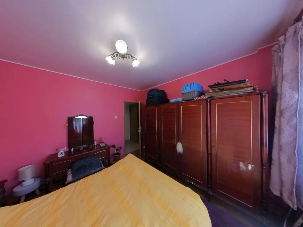 Apartament 4 Camere Ultracentral, Decomandat, Etaj 2