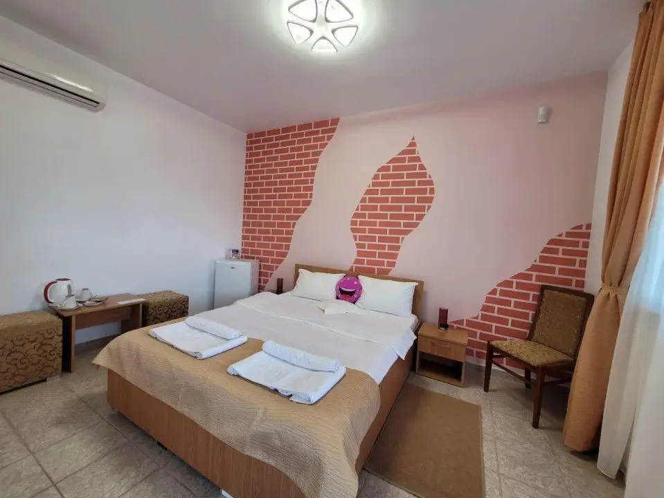 Vama Veche - Vila Sophia - Vânzare pensiune P+1E la cheie.