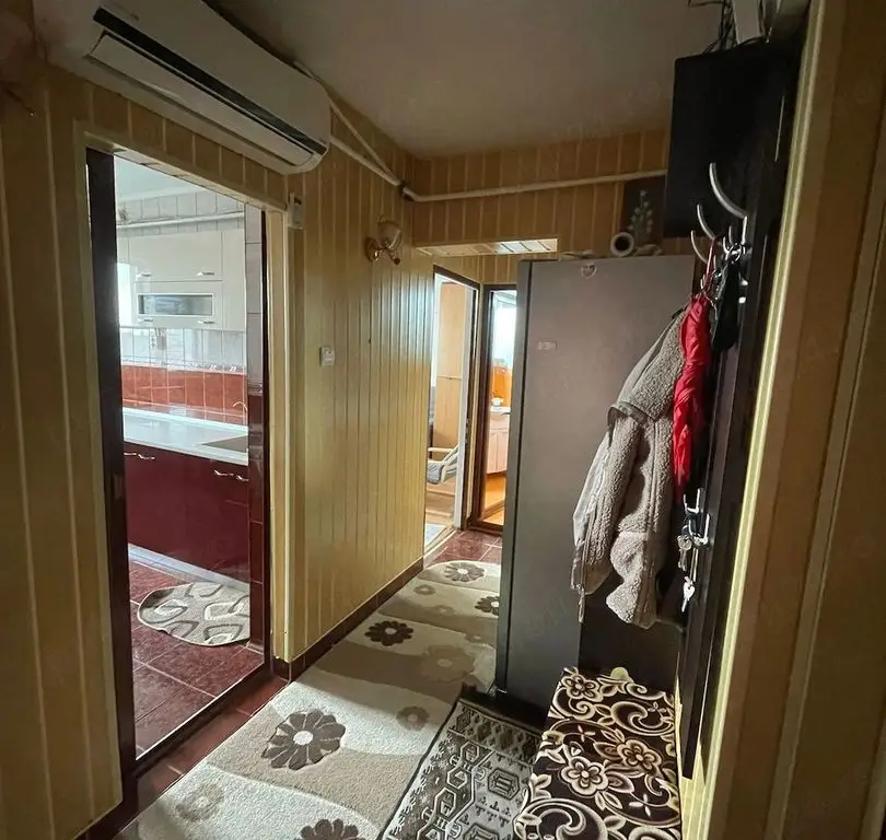 De inchiriat apartament 2 camere Micro 20, zona Hotel Magnus, 350 euro