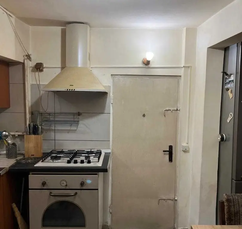 De vanzare casa trei camere
