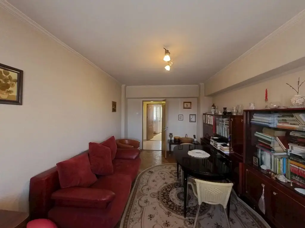 Apartament 4 Camere Ultracentral, Decomandat, Etaj 2