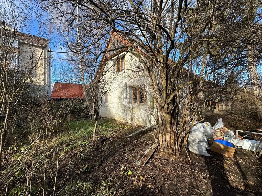 Teren și casă de vânzare în Miercurea Ciuc (central, strada Leliceni)