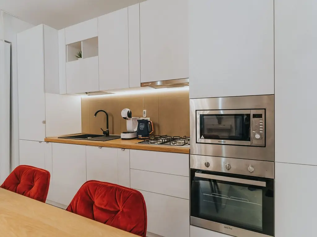 3 camere, ultracentral, Oradea. 235 000 E. Comision 0