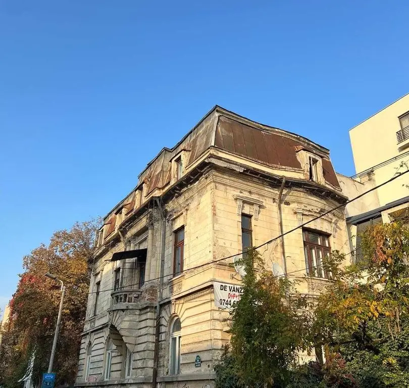 Vila interbelica Victoriei