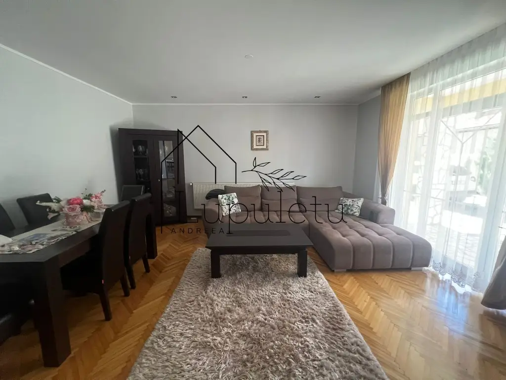 Casa de Vanzare Rasinari | 6 Camere | 200 MPU | Teren 979 MP |