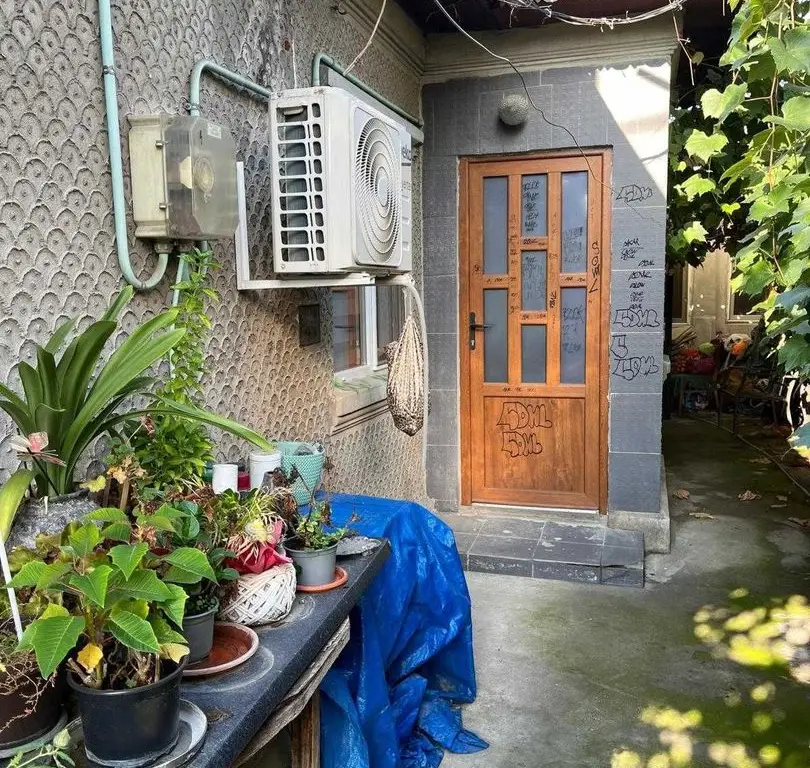 De vanzare casa trei camere