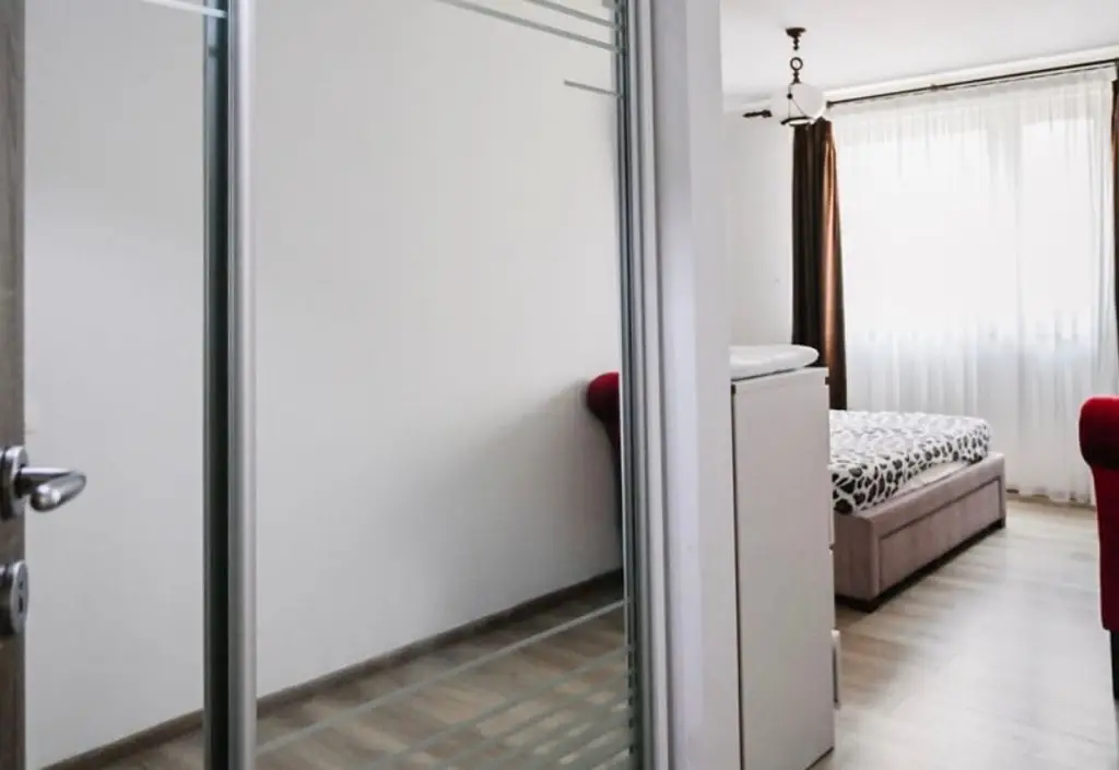 Apartament 3 camere elegant spațios și luminos în cartierul Urban Coresi