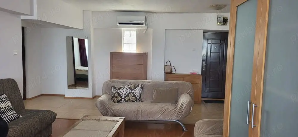 Vând apartament 2 camere ultracentral în Iași.