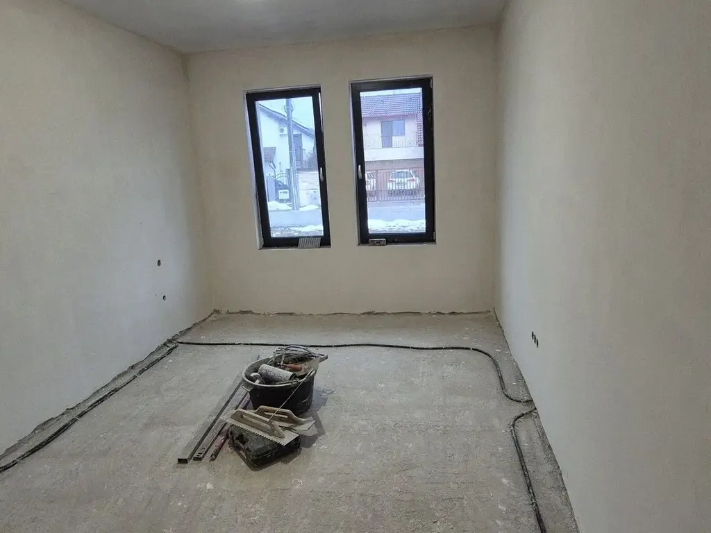 BRASADAS vinde casa 2025 cu 3 dormitoare zona Dara.