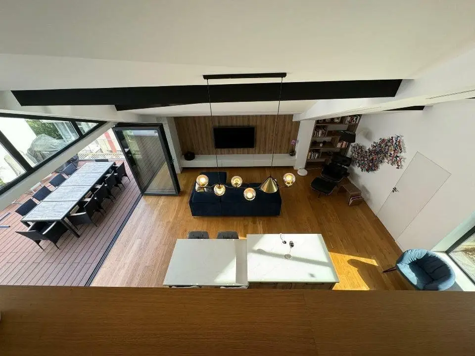 Superb duplex cu 4 camere şi terase mari