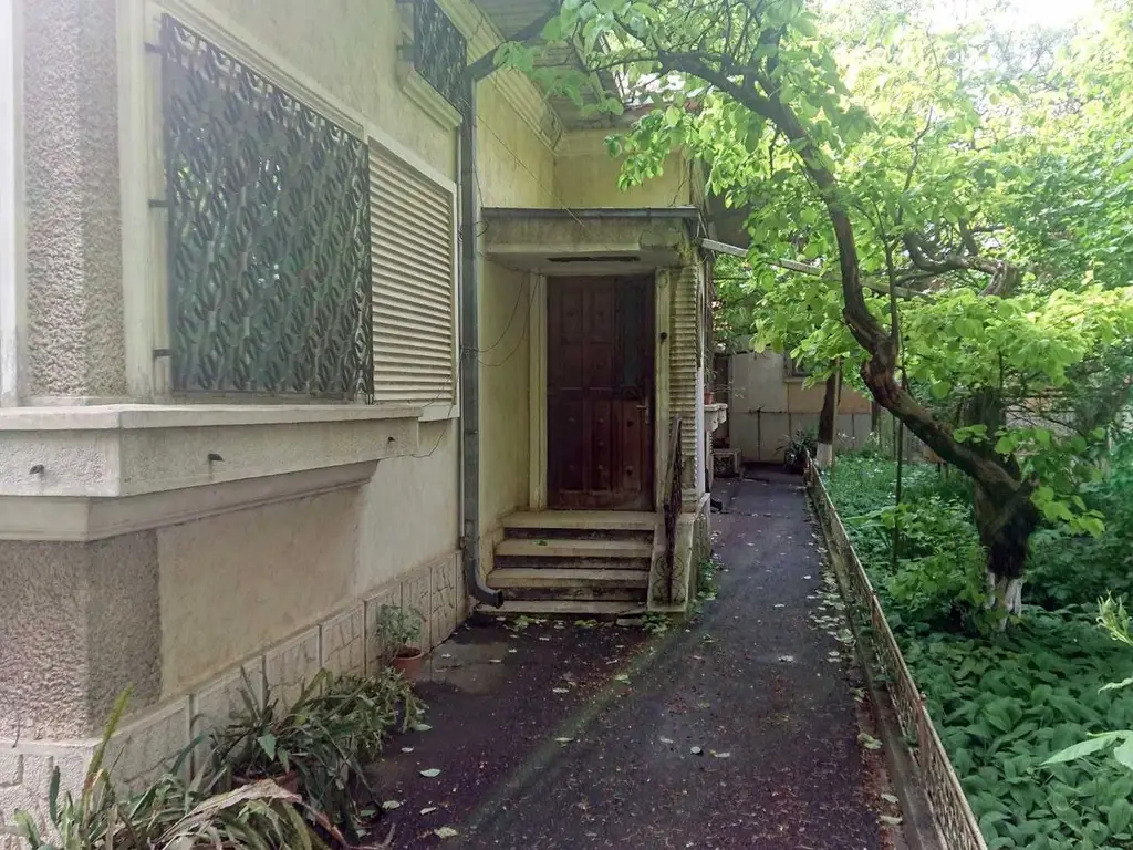 Vand casa tip vila, zona Copou
