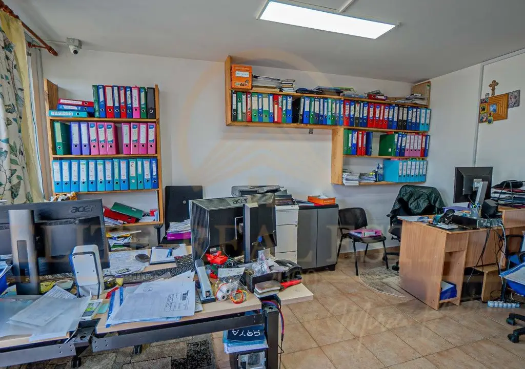 Proprietate Multifuncțională cu Hală și Locuință în Agigea!
