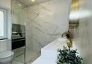 Casă la cheie, 140 mp + teren 540 mp — Zonă centrală Oradea. 387.000 E