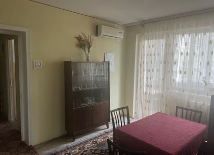 Apartament 2 camere zona Tomis1, etaj 1, zona foarte linistita