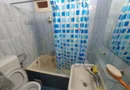 Bloc izolat. Bucatarie din constructie. Balcon mare cu acte.