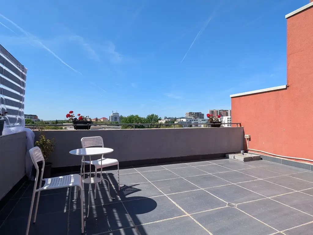 Penthouse, 100 mp utili, 50 mp terase