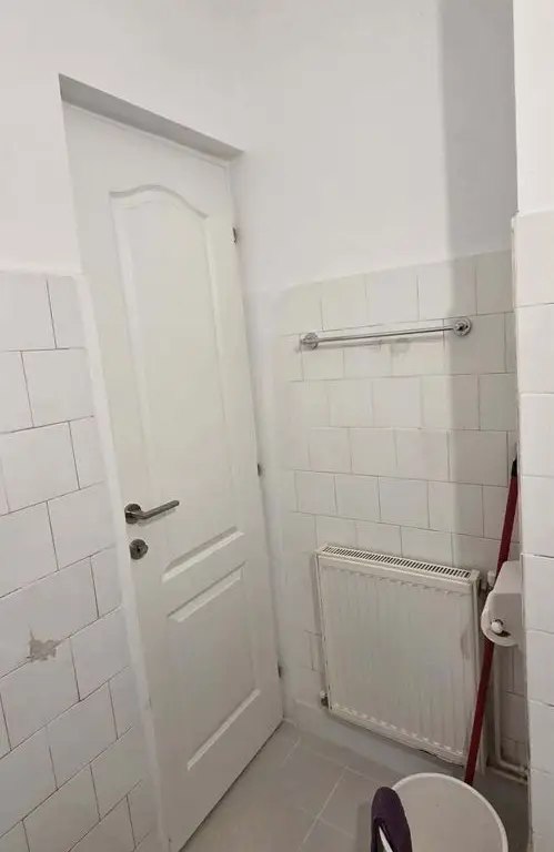 BRASADAS vinde ap 1 cam pe Careiului la etajul ⅕