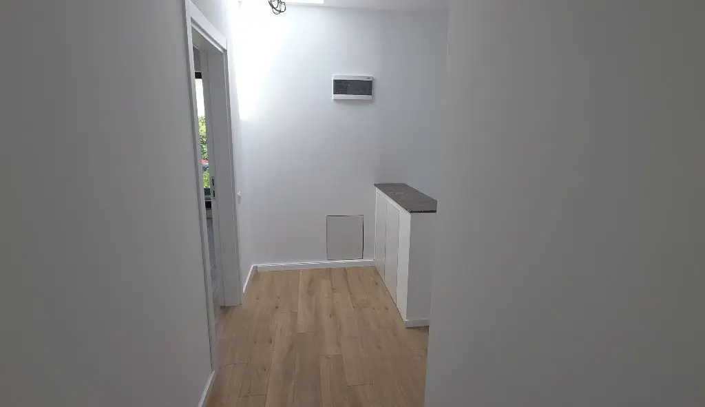 Giulesti duplex P+1 4 camere de vanzare