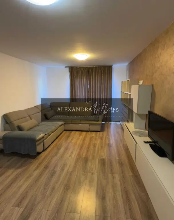 Apartament 2 camere decomandate, balcon, etaj intermediar, parcare