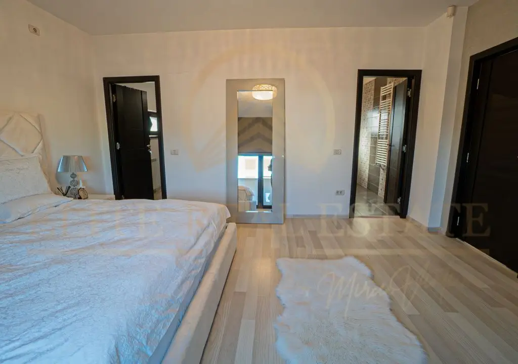 PALAZU – MALUL LACULUI – VILA 2016 LA CHEIE, ARHITECTURA DEOSEBITA!