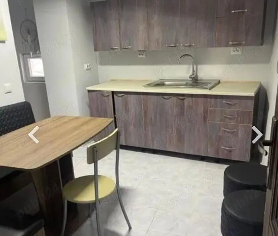 Direct proprietar casa 4 camere zona Romana fara comision