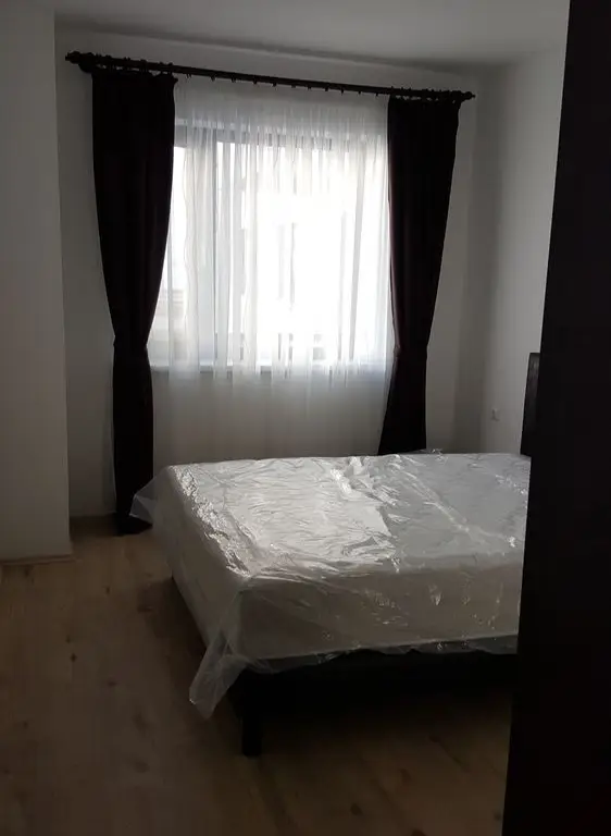 Apartament 3 camere padurea Baneasa, parter, gradina cu loc de parcare