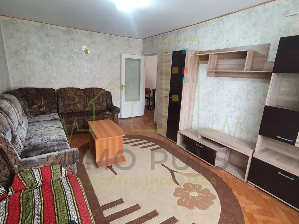 Soarelui. Decomandat. Mobilat si utilat. Se poate prelua cu chiriasi.