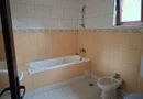 BRASADAS vinde casa individuala 9 cam in Bercu Rosu.