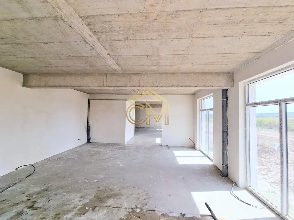 Spatiu Comercial-160MP Construiti-Parter-6 Parcari