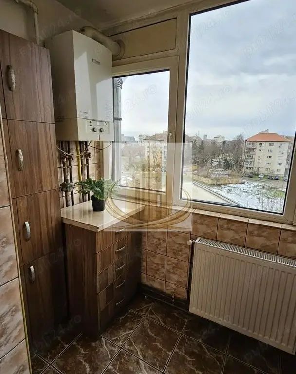 Apartament 3 camere + 2 băi | 70 mp | Decomandat | Zona Lunei