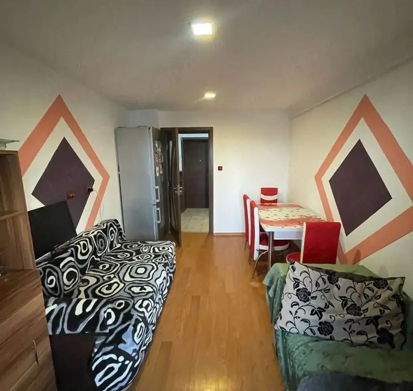 De inchiriat apartament 3 camere 84 mp, 3000 lei