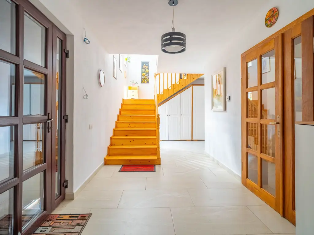 Vanzare Casa Noua Independenta Energetic în Stil Italian – Paulis
