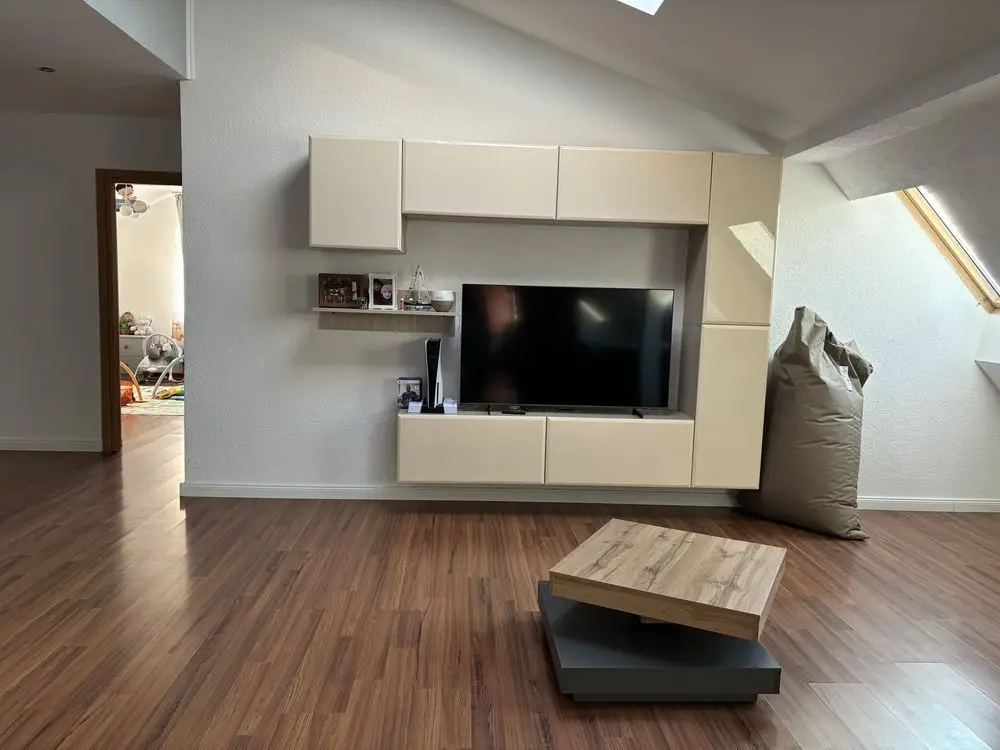 BRASADAS vinde ap 3 cam etaj 4/4 zona Baritiu.